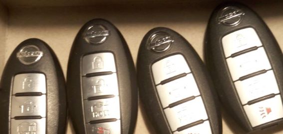 nissan2.jpg